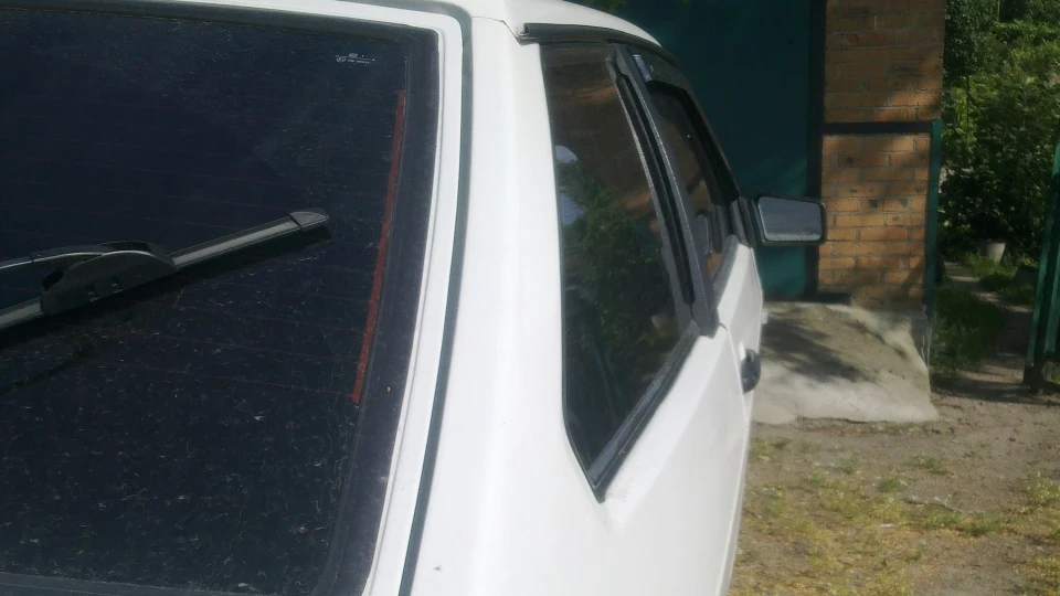 Lada 2108 4