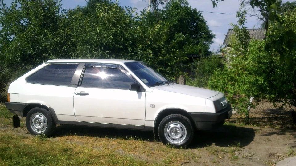 Lada 2108 5