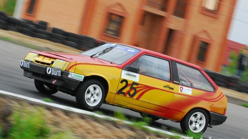 Lada 2108 3