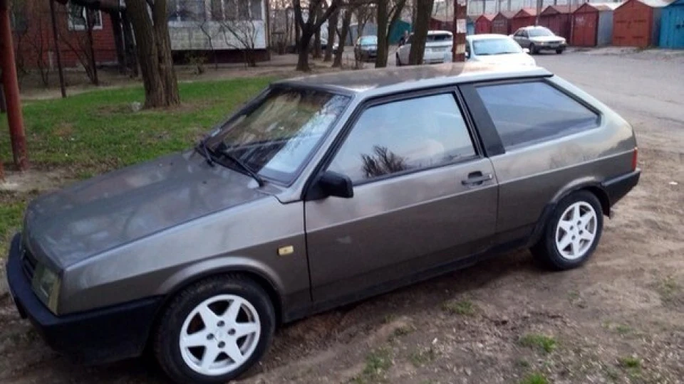 Lada 2108 3
