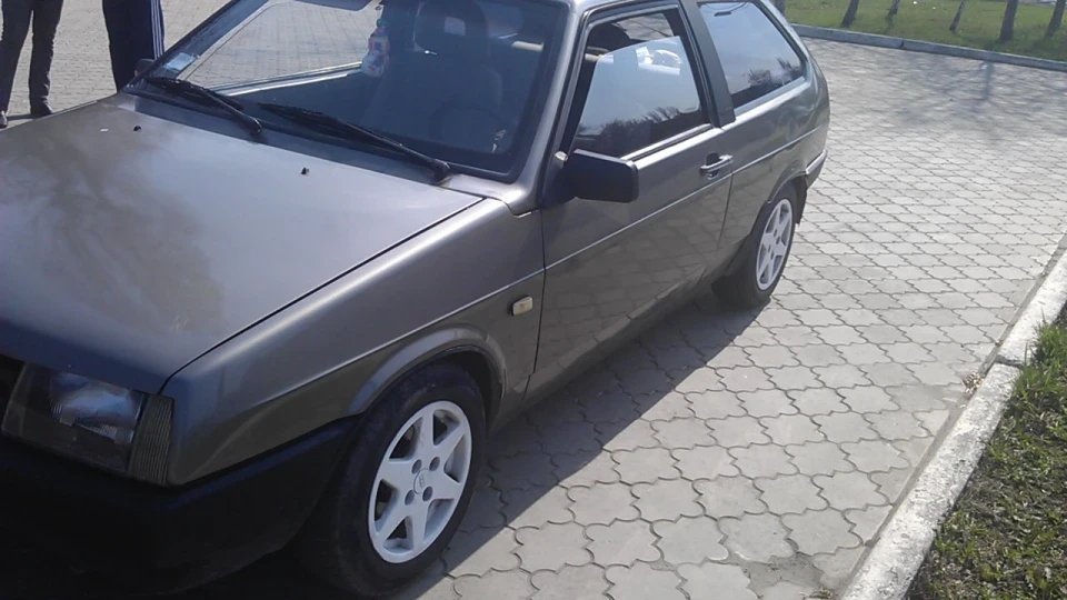 Lada 2108 5