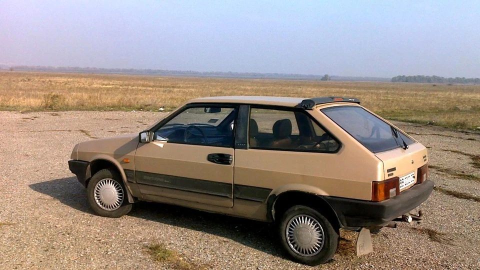 Lada 2108 2
