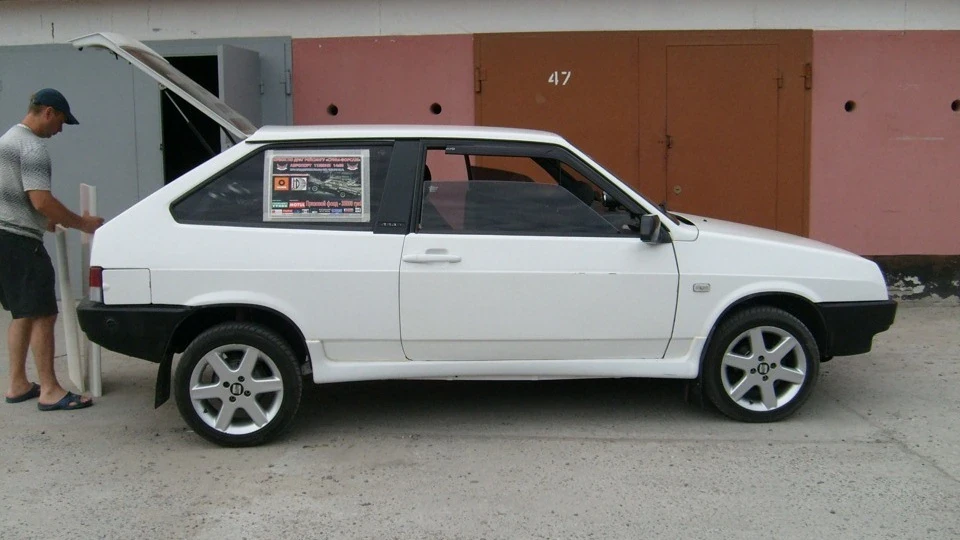 Lada 2108 2