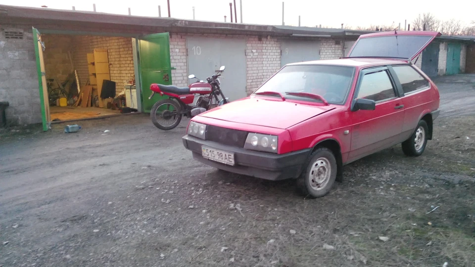 Lada 2108 4