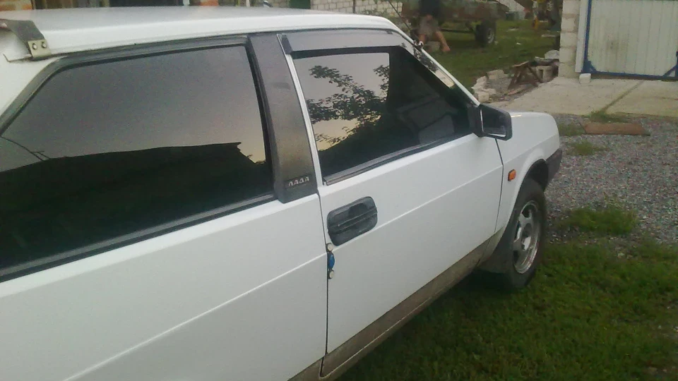 Lada 2108 4