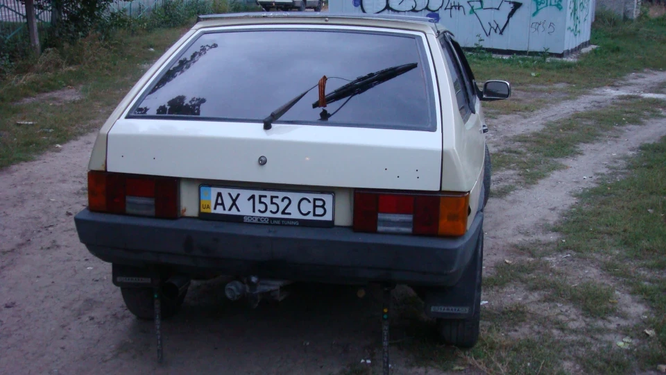 Lada 2108 3