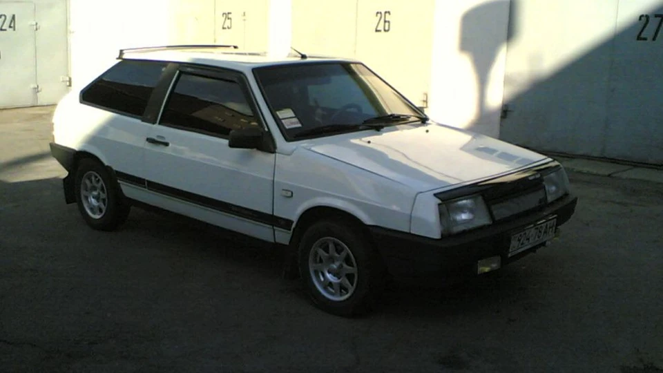 Lada 2108 2