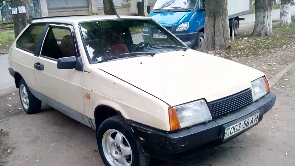 Lada 2108
