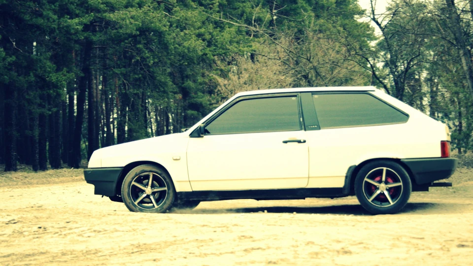 Lada 2108 5