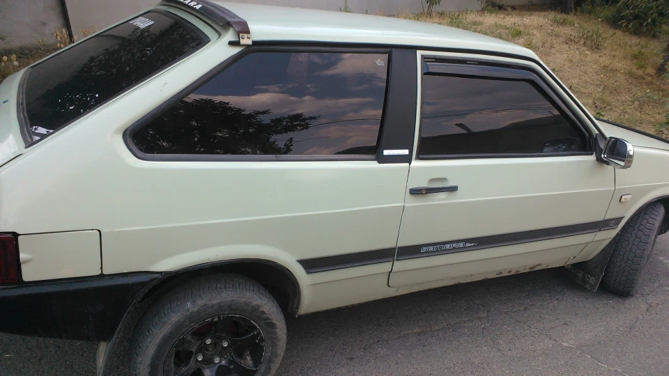 Lada 2108 3