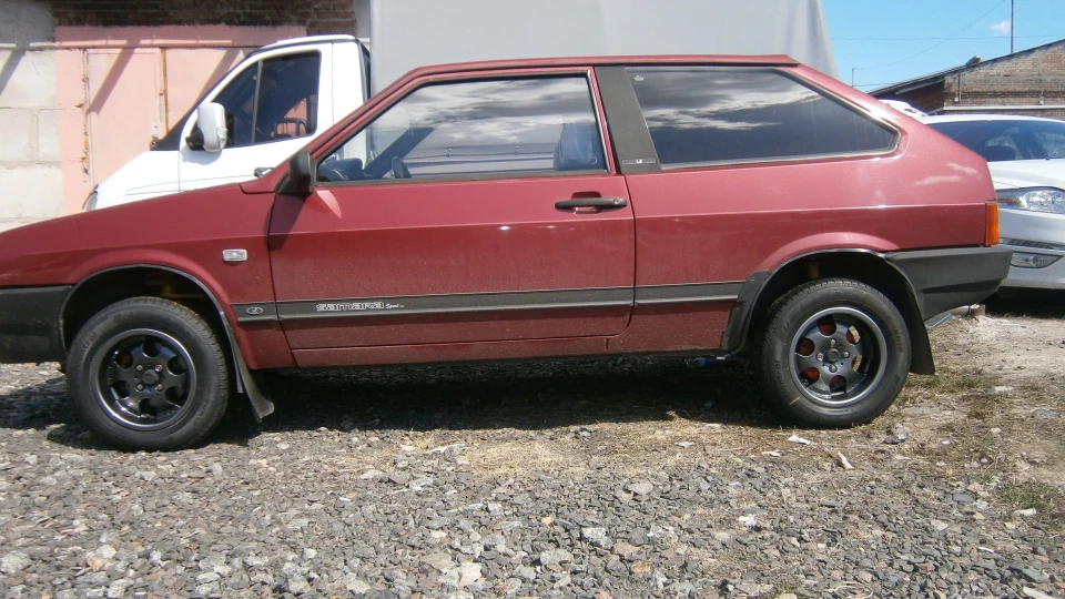 Lada 2108 5