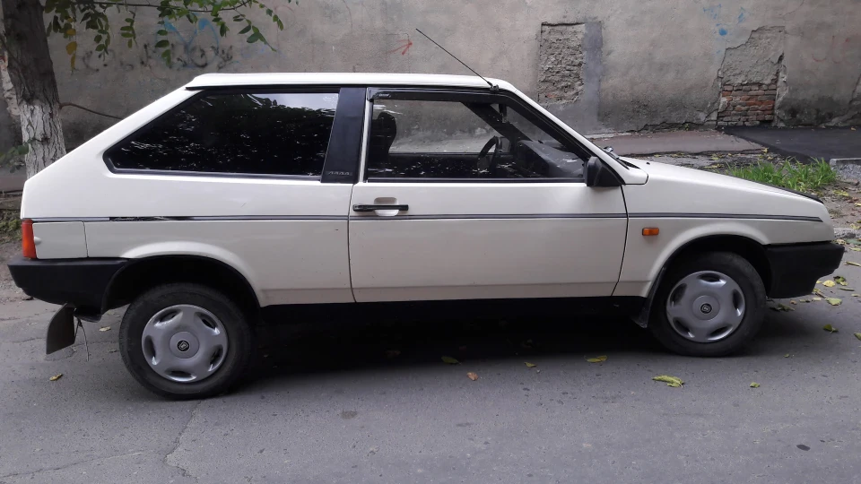 Lada 2108 2