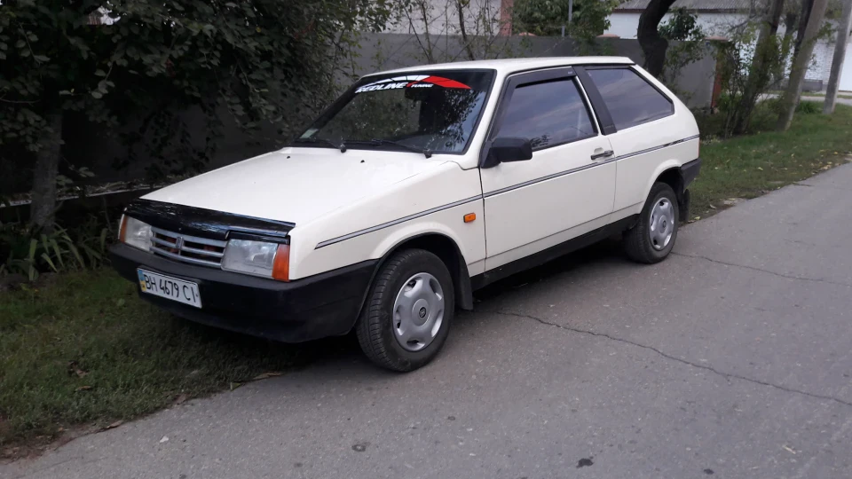 Lada 2108 4