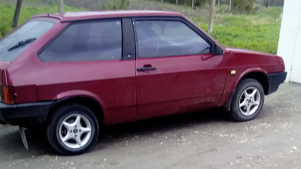 Lada 2108 1.1L LS 4