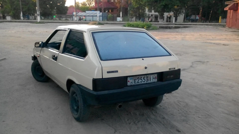 Lada 2108 1.5 vazik 5