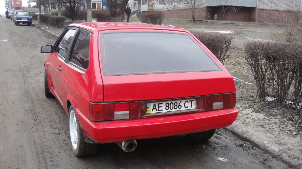Lada 2108 1.6 16 velve 5