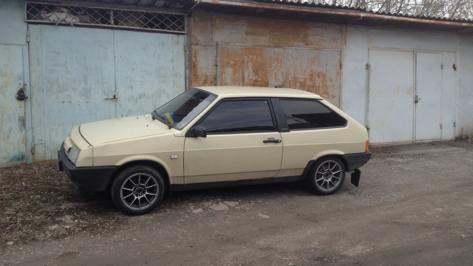 Lada 2108 '87 1.6 8v 3