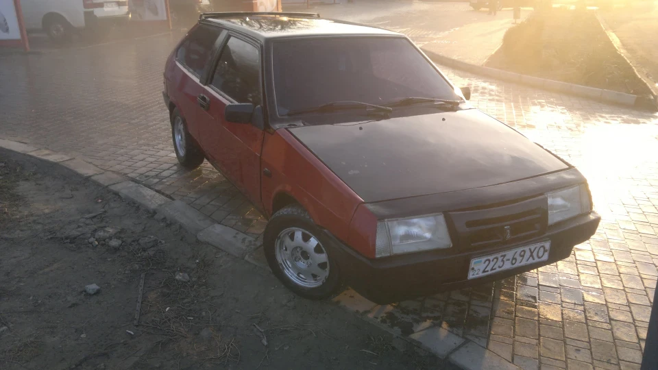 Lada 2108 AVR Red 3