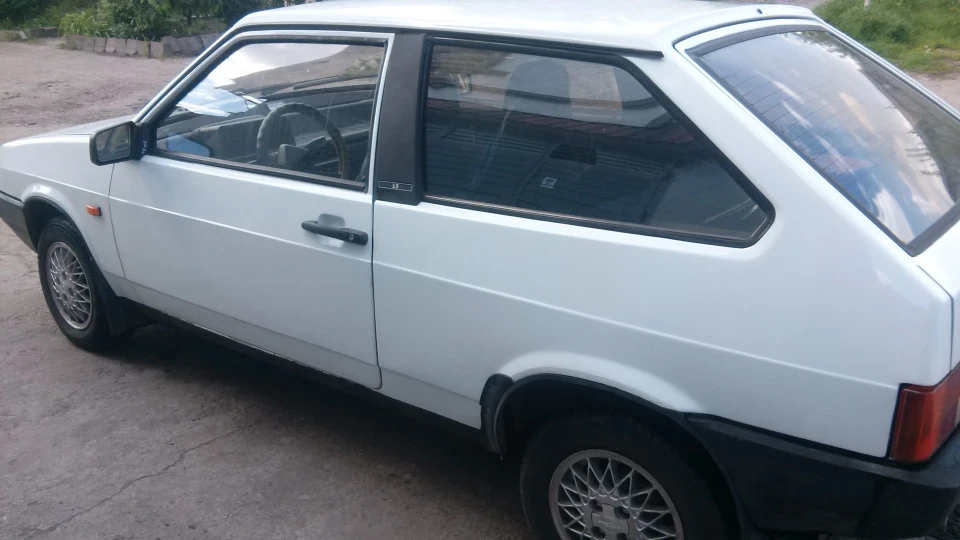 Lada 2108 Біла Вісім