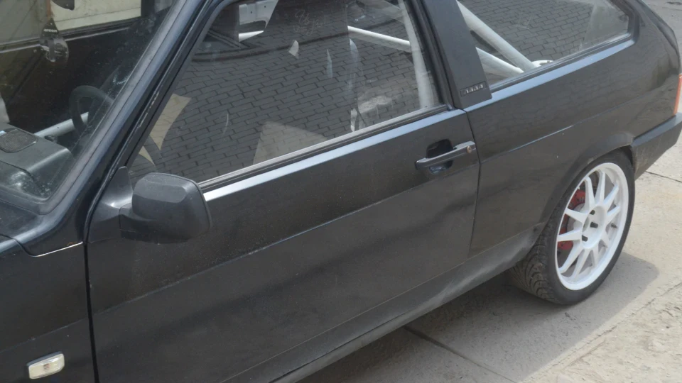 Lada 2108 Black Widow 5