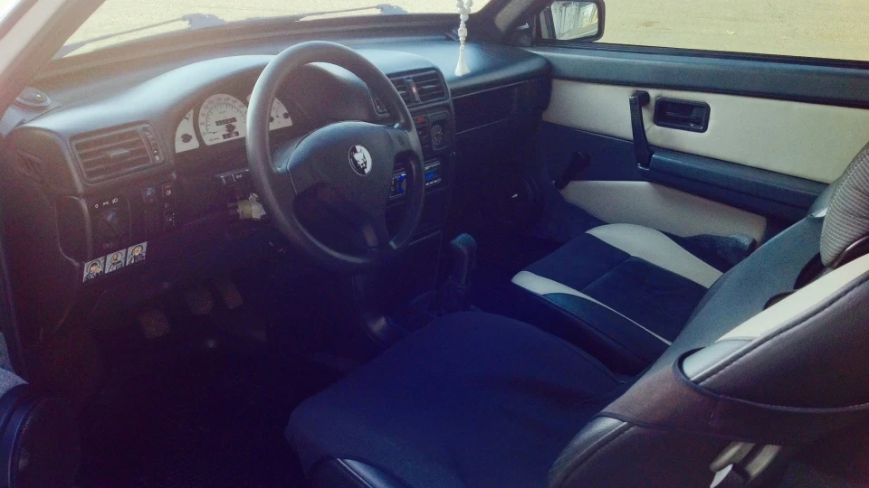 Lada 2108 bleak-white 3