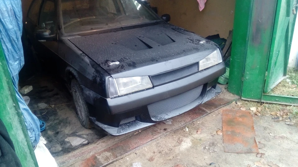 Lada 2108 чорна матова 2