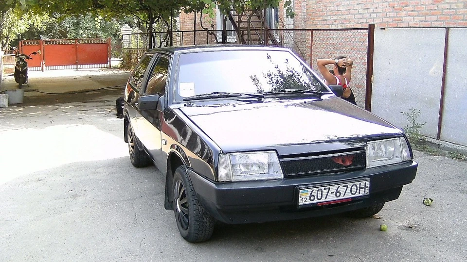 Lada 2108 Чорний стік 5