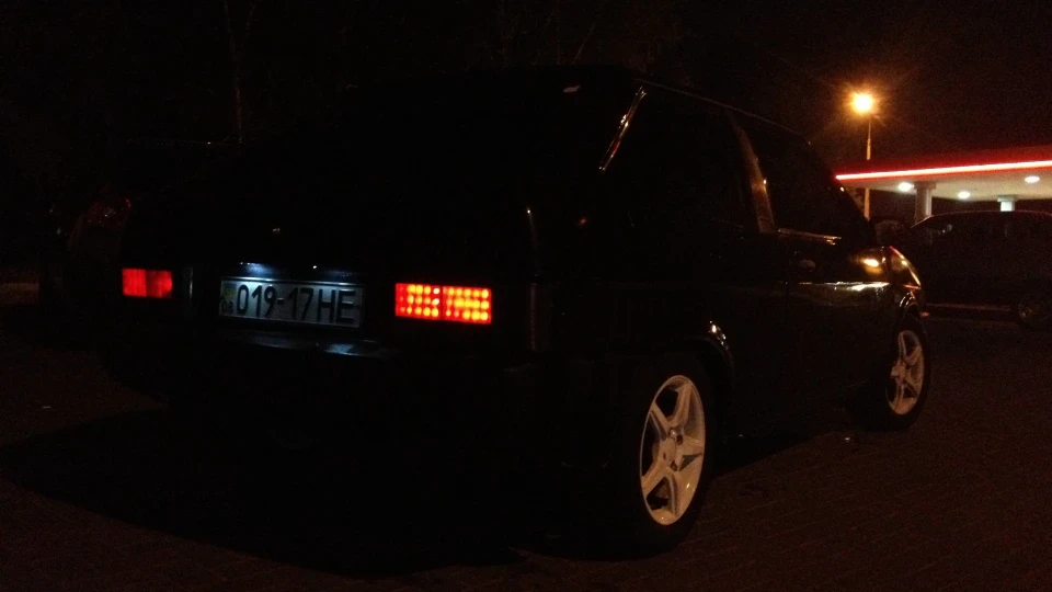 Lada 2108 dark green 3