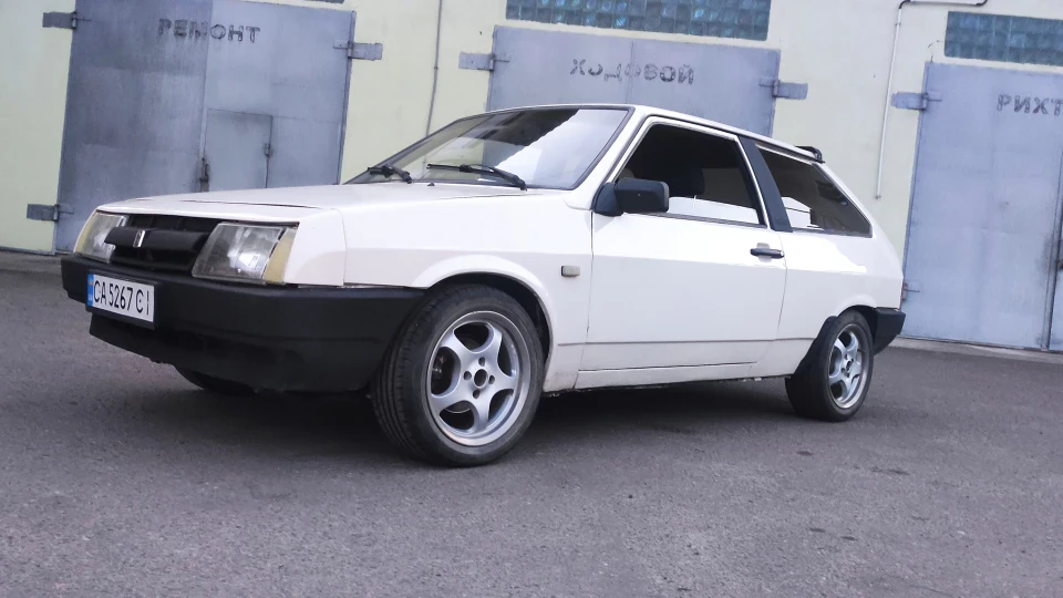 Lada 2108 Робити і робити) 2