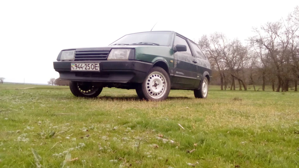 Lada 2108 Green Swallow 2