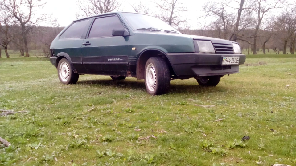 Lada 2108 Green Swallow 4