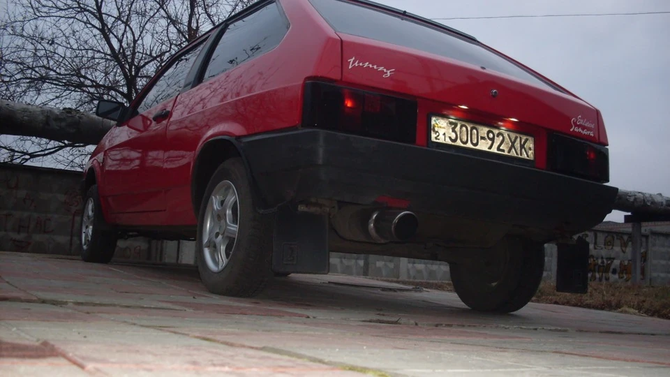 Lada 2108 червоний ксералик&чорний 2