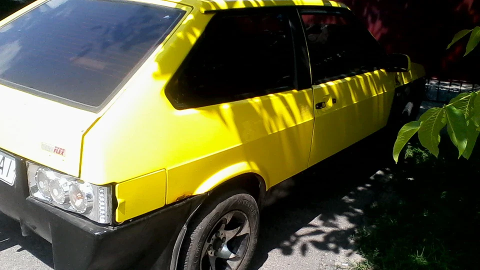 Lada 2108 Mad Bee 5