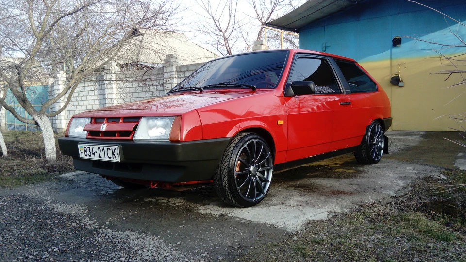 Lada 2108 Red Sunset
