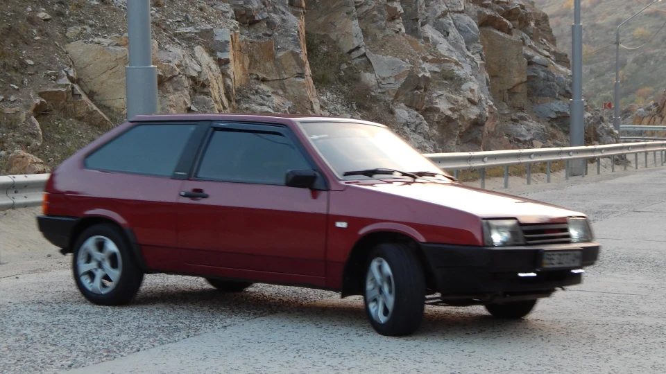 Lada 2108 Вишневий металік 3