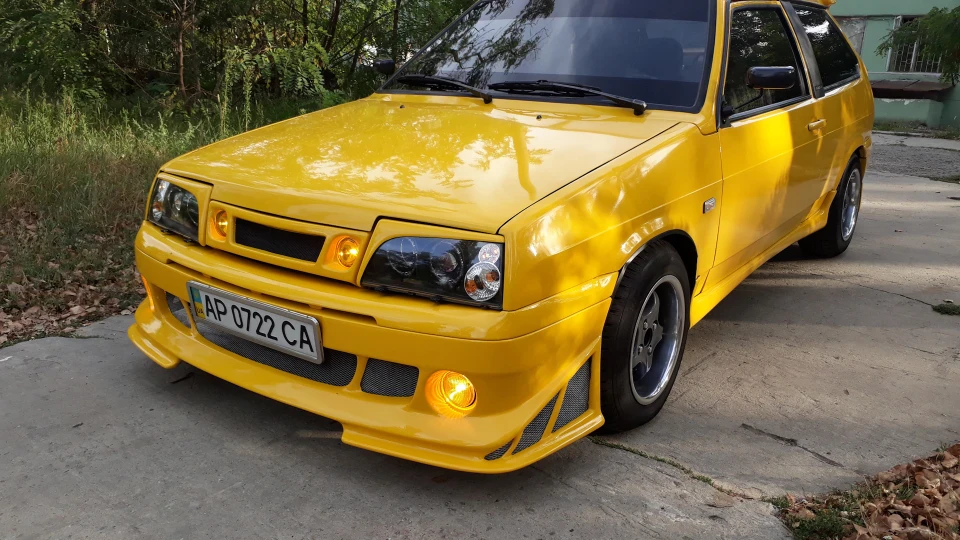 Lada 2108 yellow 2