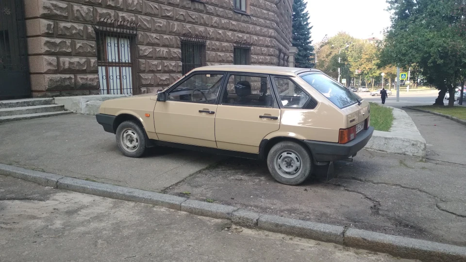 Lada 2109 5