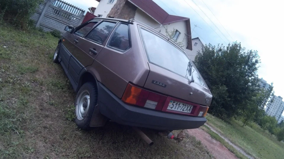 Lada 2109 4