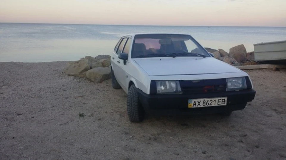 Lada 2109 4