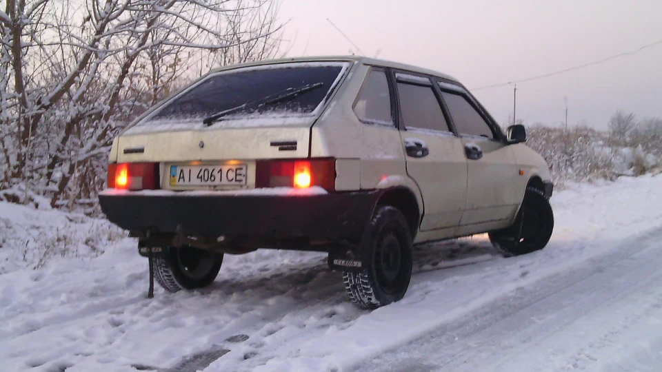 Lada 2109 4