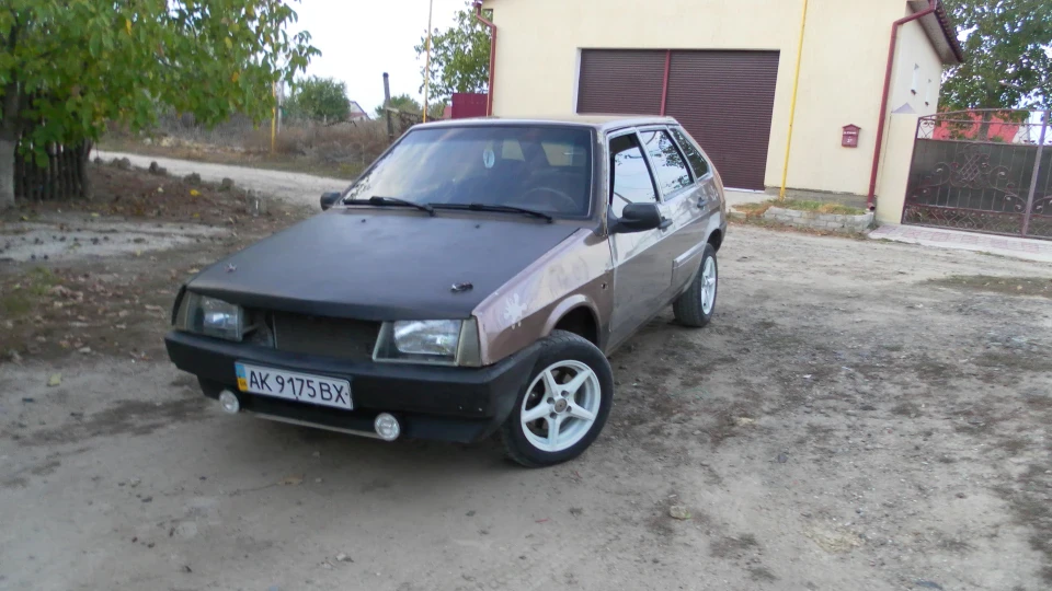 Lada 2109 5