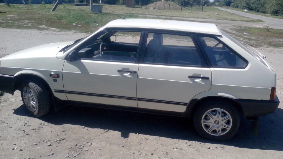 Lada 2109 2
