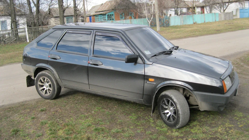 Lada 2109 4