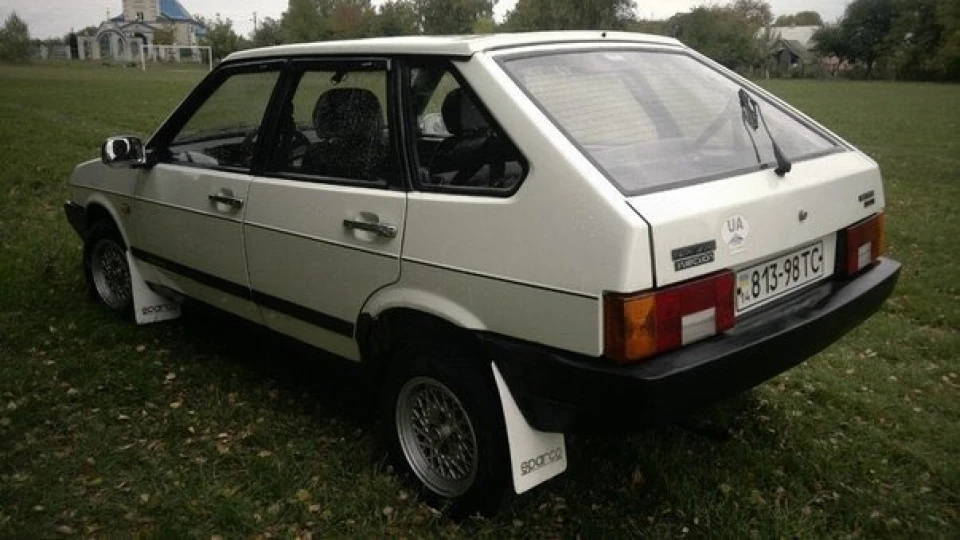 Lada 2109 2
