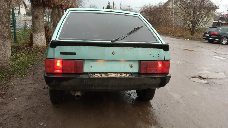 Lada 2109 4