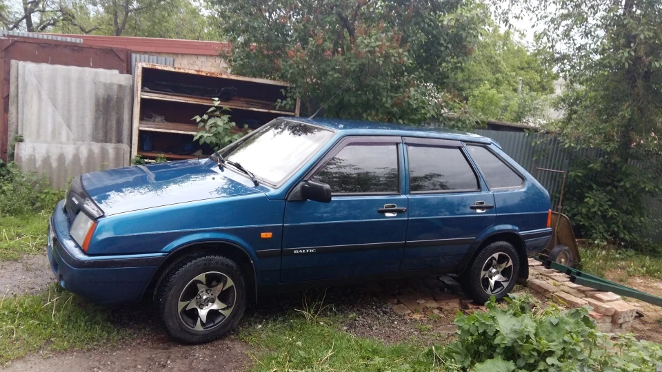 Lada 2109 Baltic GL 5