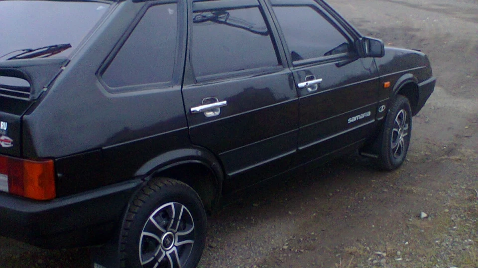 Lada 2109 Black TAZ 5