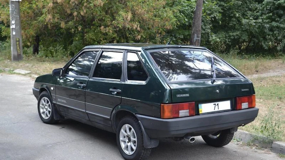 Lada 2109 Пляшковий металік 1.5 2