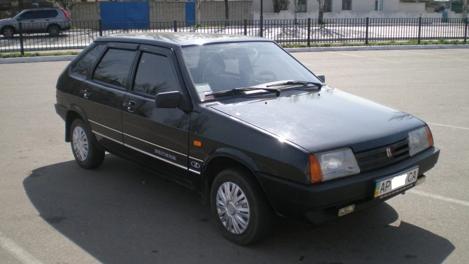 Lada 2109 Чорна перлина 3