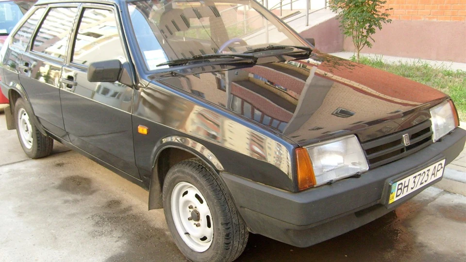 Lada 2109 чорна машина 2